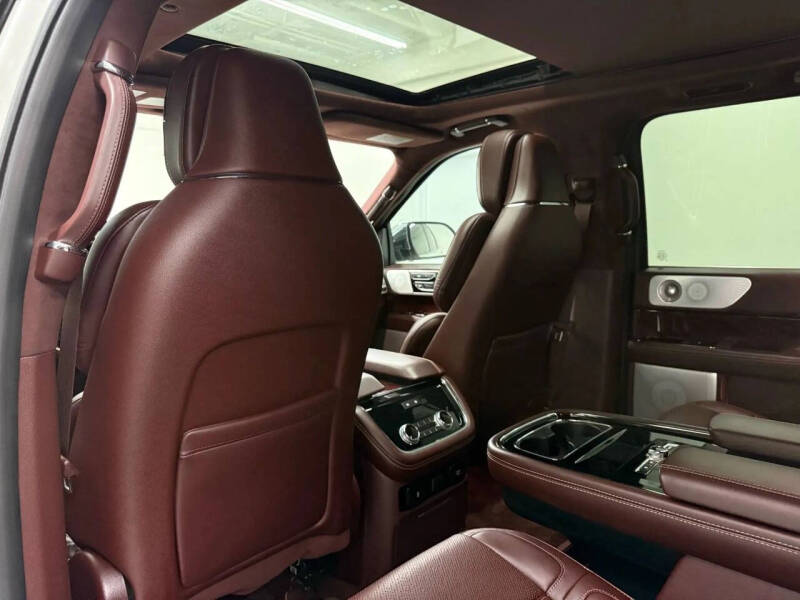 2020 Lincoln Navigator L Black Label