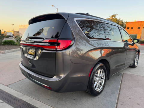 2022 Chrysler Pacifica Touring