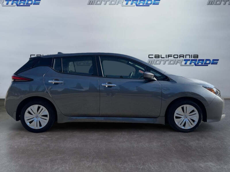 2024 Nissan LEAF S