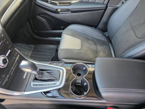 2017 Ford Edge Sport