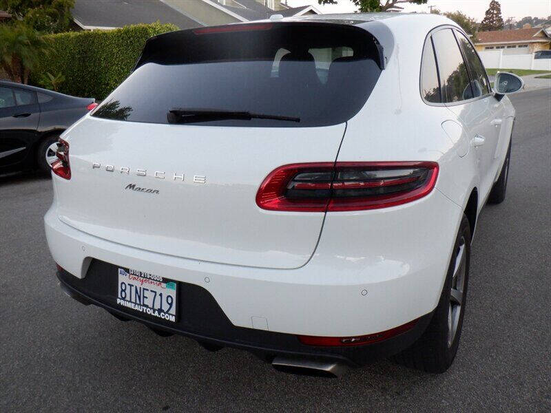 2017 Porsche Macan