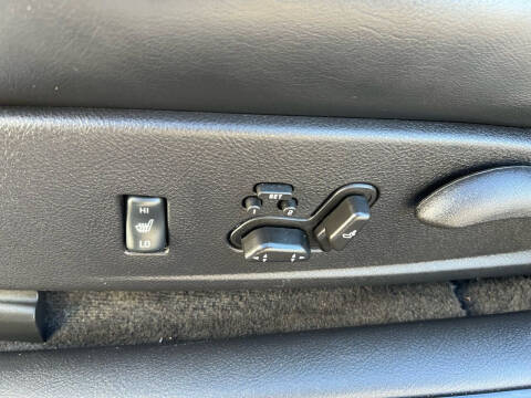 2004 Chevrolet SSR LS