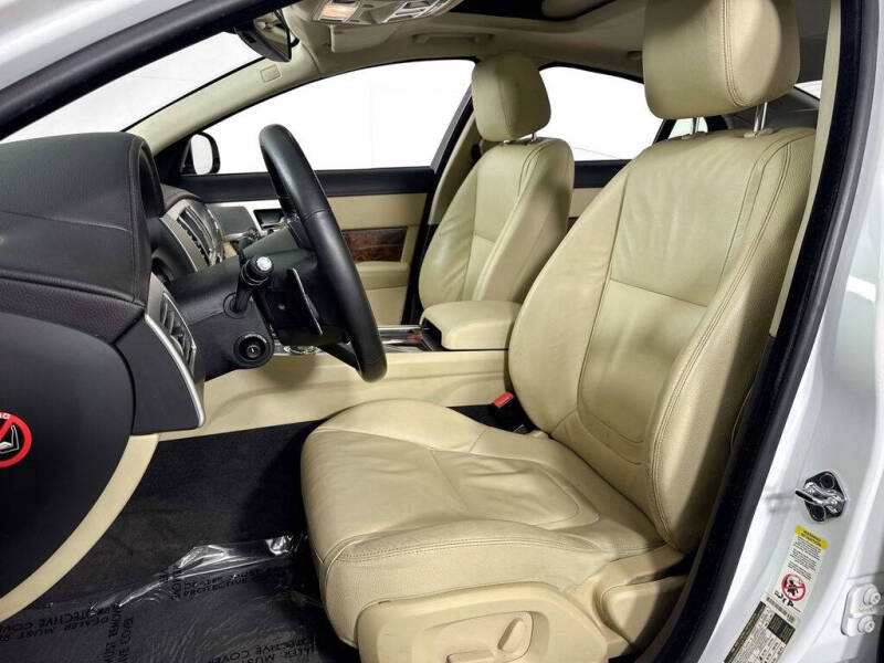 2012 Jaguar XF