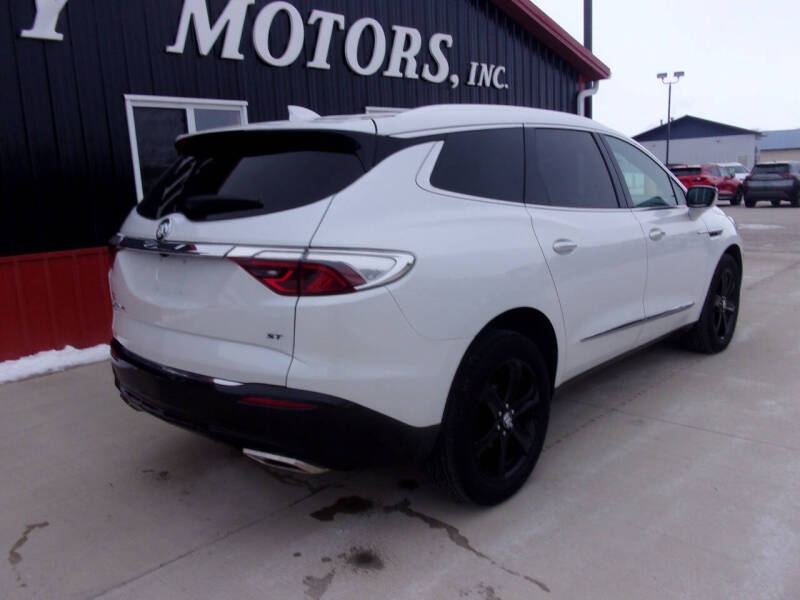 2024 Buick Enclave Essence