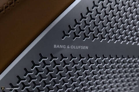 2025 Lamborghini Urus SE