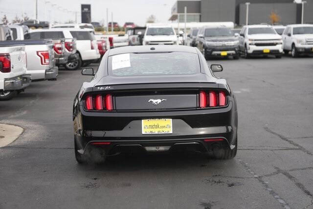 2017 Ford Mustang EcoBoost Premium