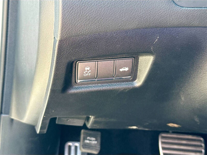 2022 Infiniti Q60 Red Sport 400