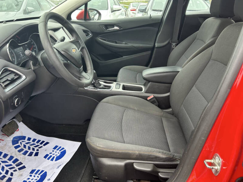 2017 Chevrolet Cruze LS Auto