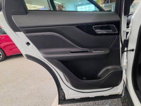 2018 Jaguar F-PACE S