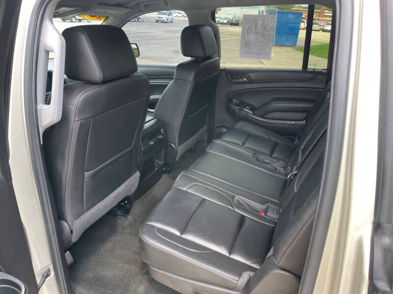 2017 Chevrolet Suburban LT