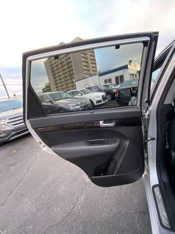 2014 Kia Sorento SX Limited