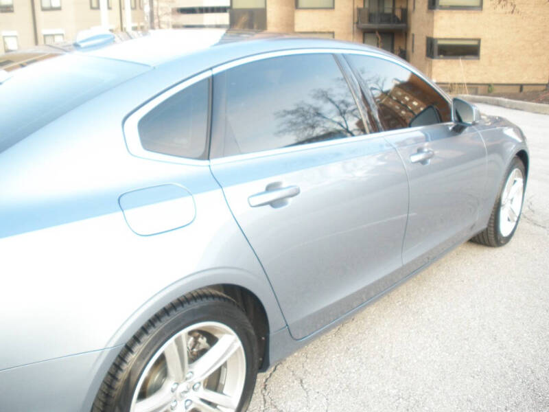 2018 Volvo S90 T5 Momentum