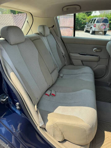 2008 Nissan Versa 1.8 S