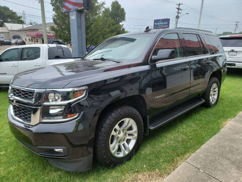 2019 Chevrolet Tahoe for sale at Select Auto Group in Wyoming MI