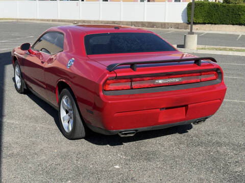 2012 Dodge Challenger SXT