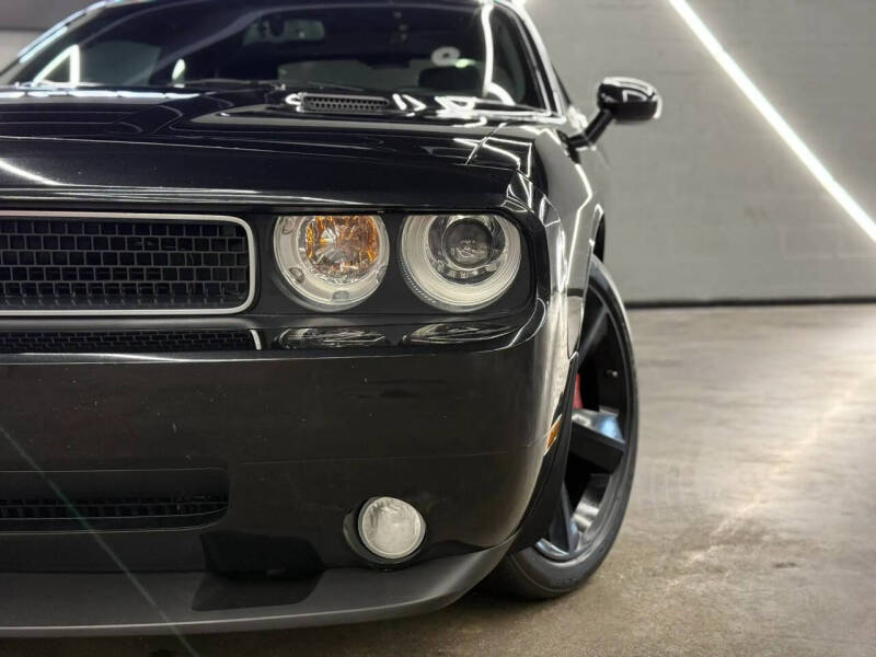 2009 Dodge Challenger SRT8