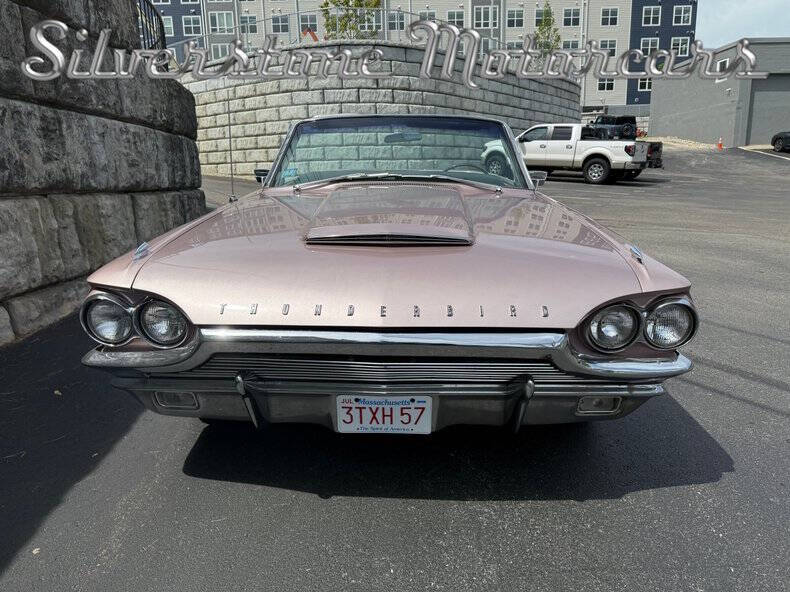 1964 Ford Thunderbird