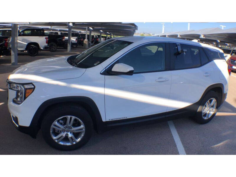 2024 GMC Terrain SLE