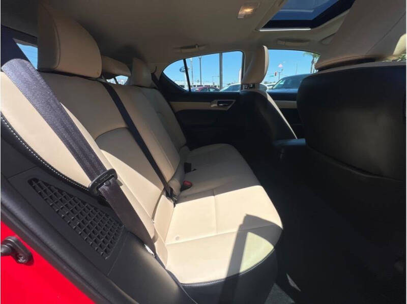 2014 Lexus CT 200h
