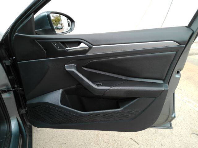 2023 Volkswagen Jetta SE