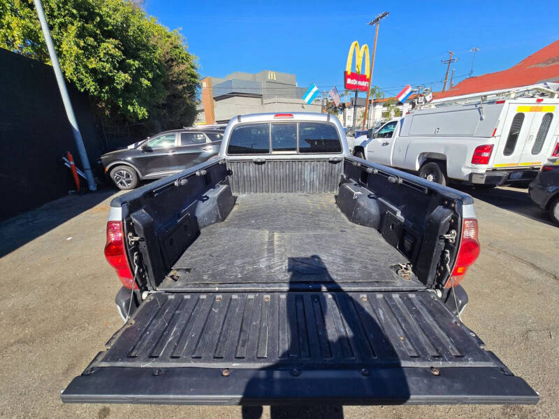 2005 Toyota Tacoma PreRunner V6