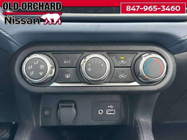 2024 Nissan Versa SV