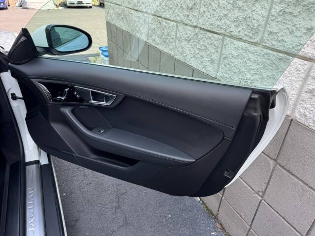2017 Jaguar F-TYPE Premium