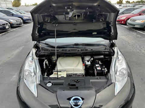 2017 Nissan LEAF S