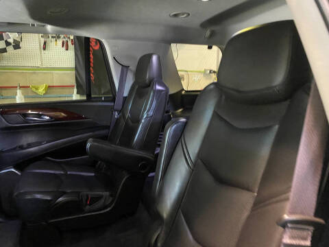 2015 Cadillac Escalade Luxury