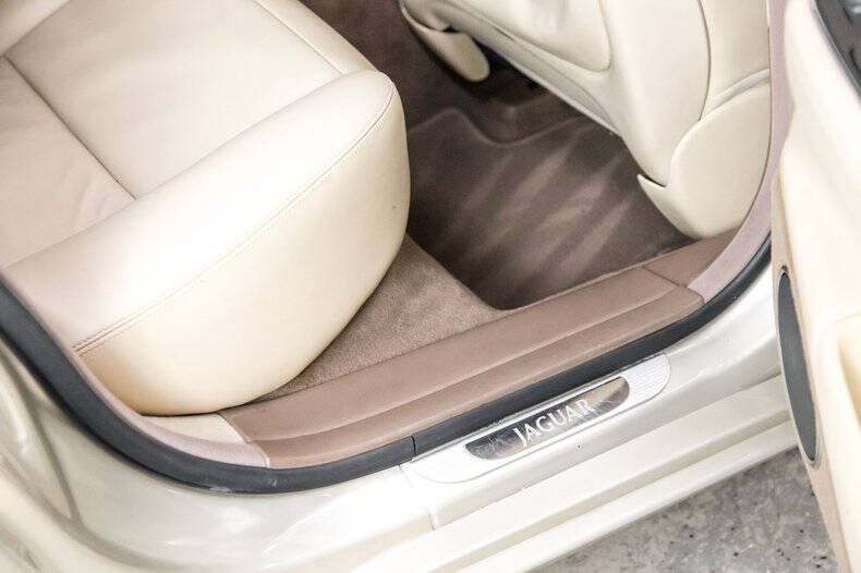 2006 Jaguar XJ-Series XJ8