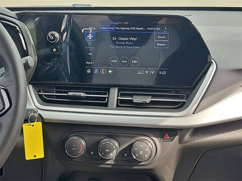 2025 Chevrolet Trax RS