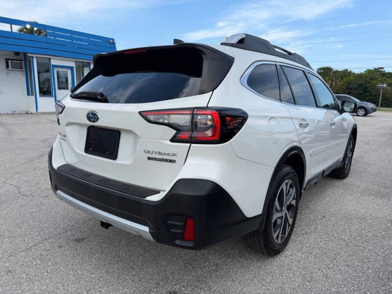 2022 Subaru Outback Touring XT