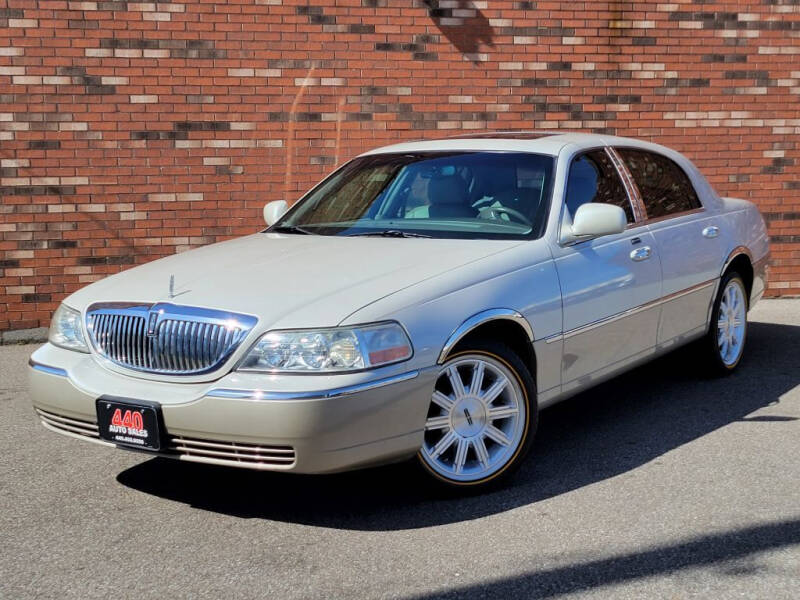 Lincoln Town Car 2005