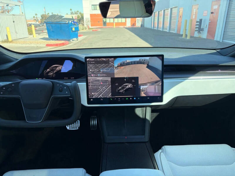 2022 Tesla Model S Plaid