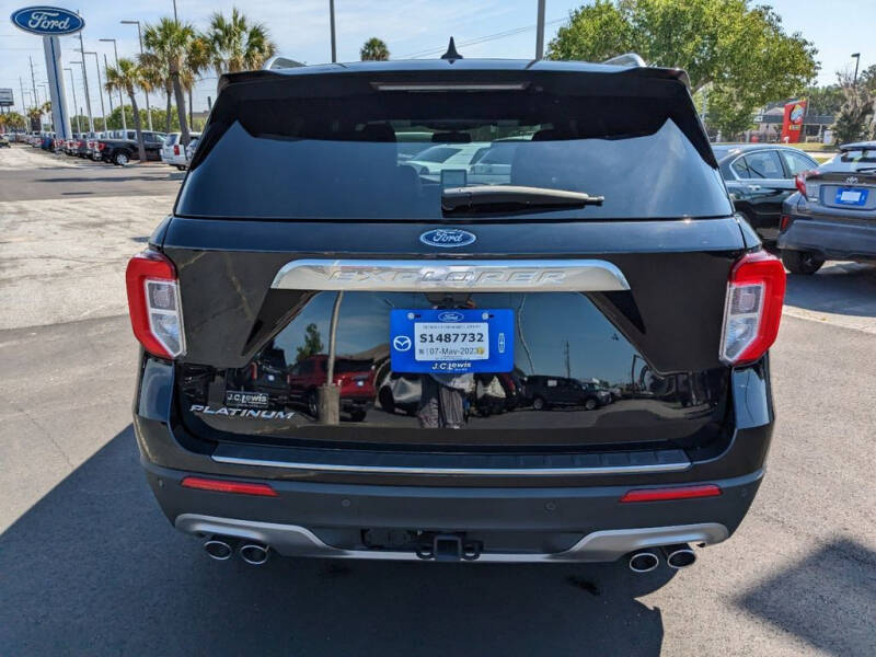 2023 Ford Explorer Platinum