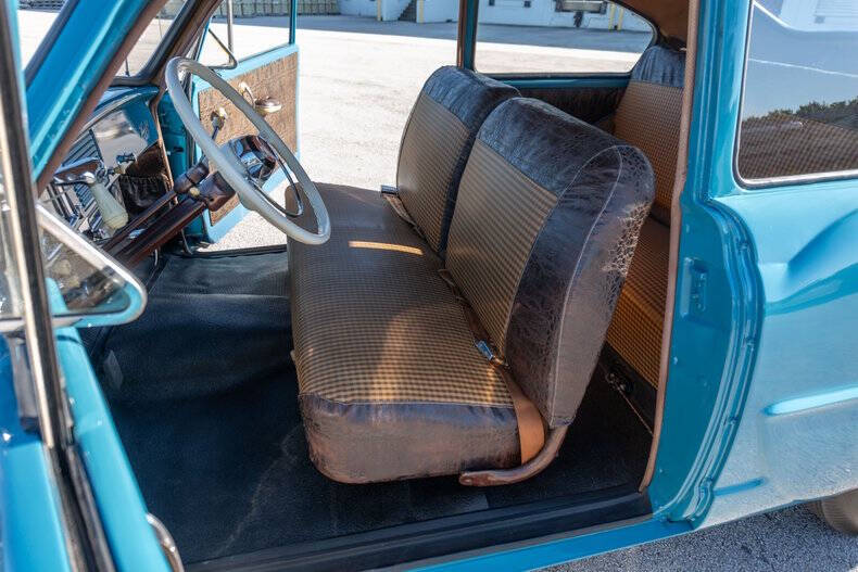 1951 Kaiser Henry-J Coupe