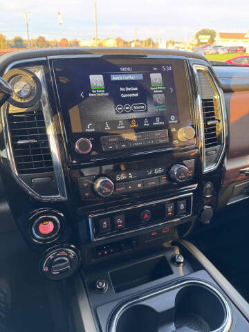 2023 Nissan Titan Platinum Reserve