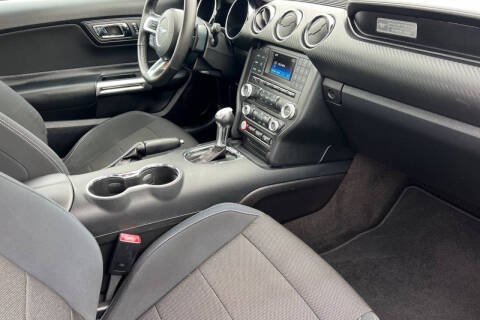 2015 Ford Mustang V6