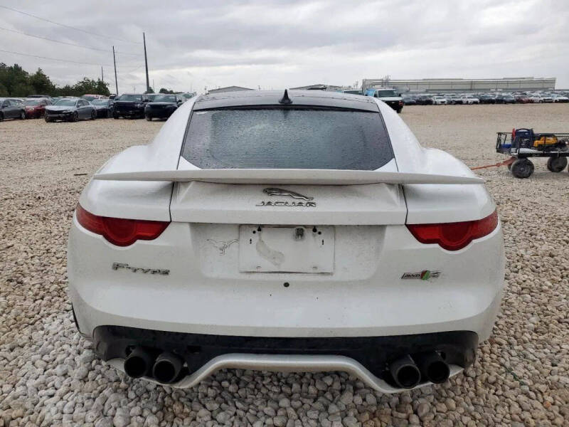 2017 Jaguar F-TYPE R