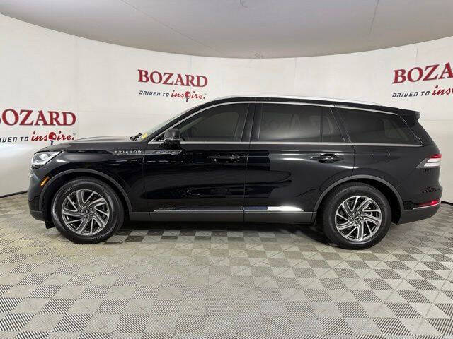 2023 Lincoln Aviator Standard