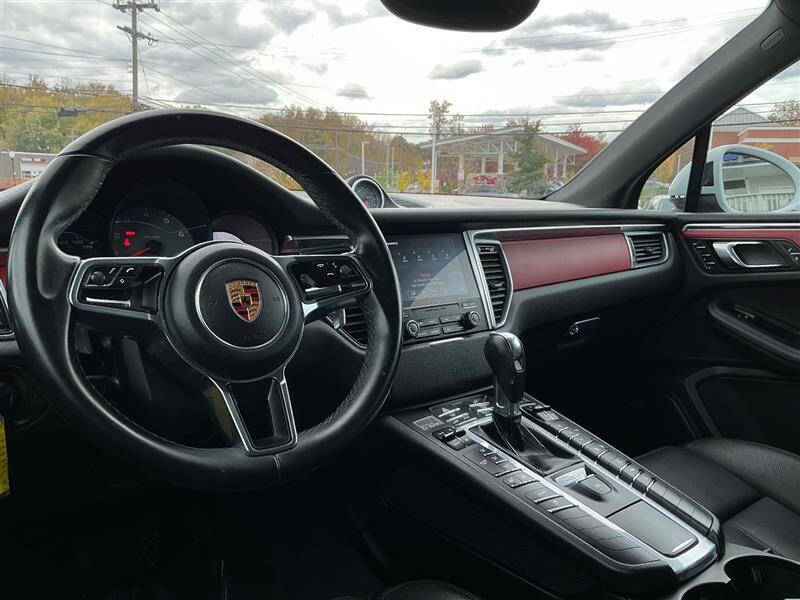 2018 Porsche Macan S