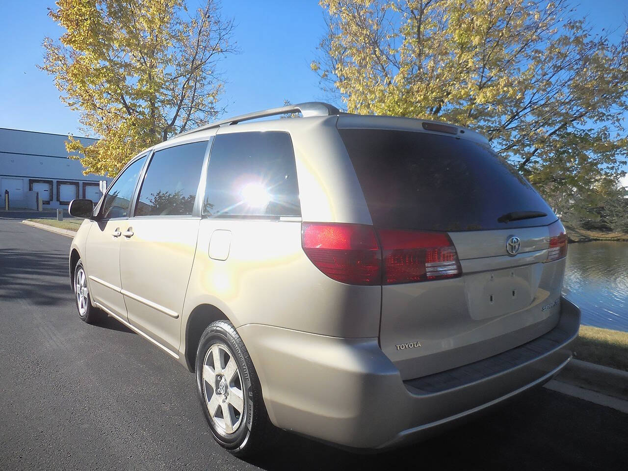 2004 Toyota Sienna for sale at Genuine Motors in Schaumburg, IL