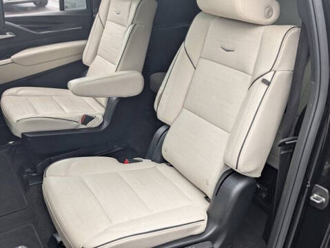 2024 Cadillac Escalade ESV Sport