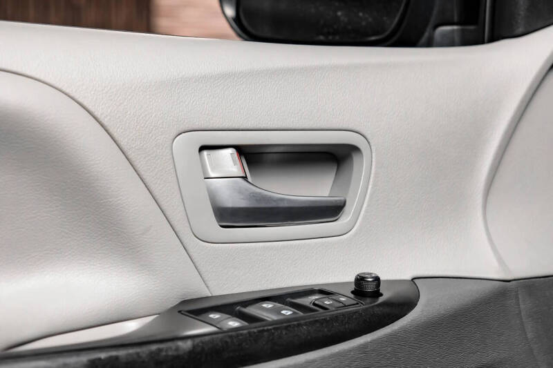 2017 Toyota Sienna