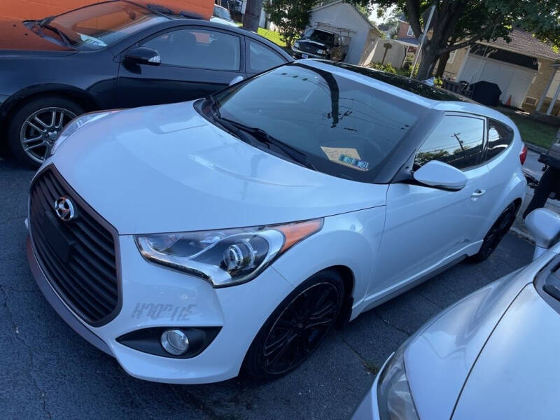 2016 Hyundai Veloster R-Spec's photo