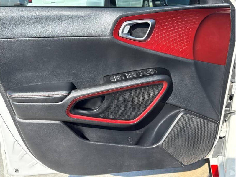 2020 Kia Soul GT-Line