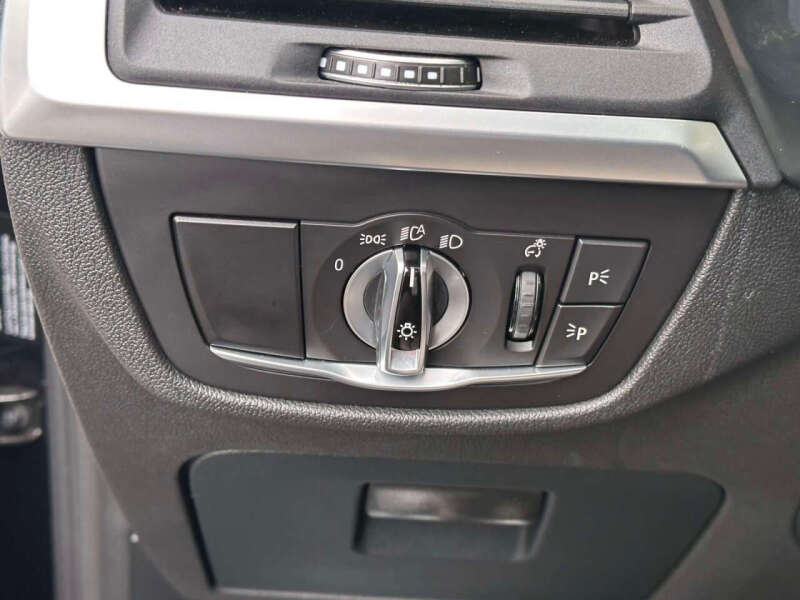 2023 BMW X4 xDrive30i