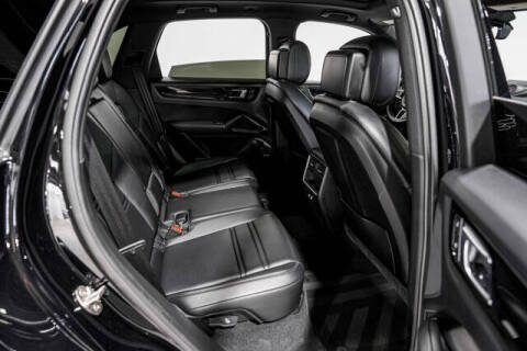 2022 Porsche Cayenne S