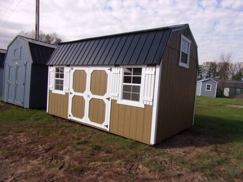  10 x 16 side lofted barn for sale at Extra Sharp Autos in Montello WI