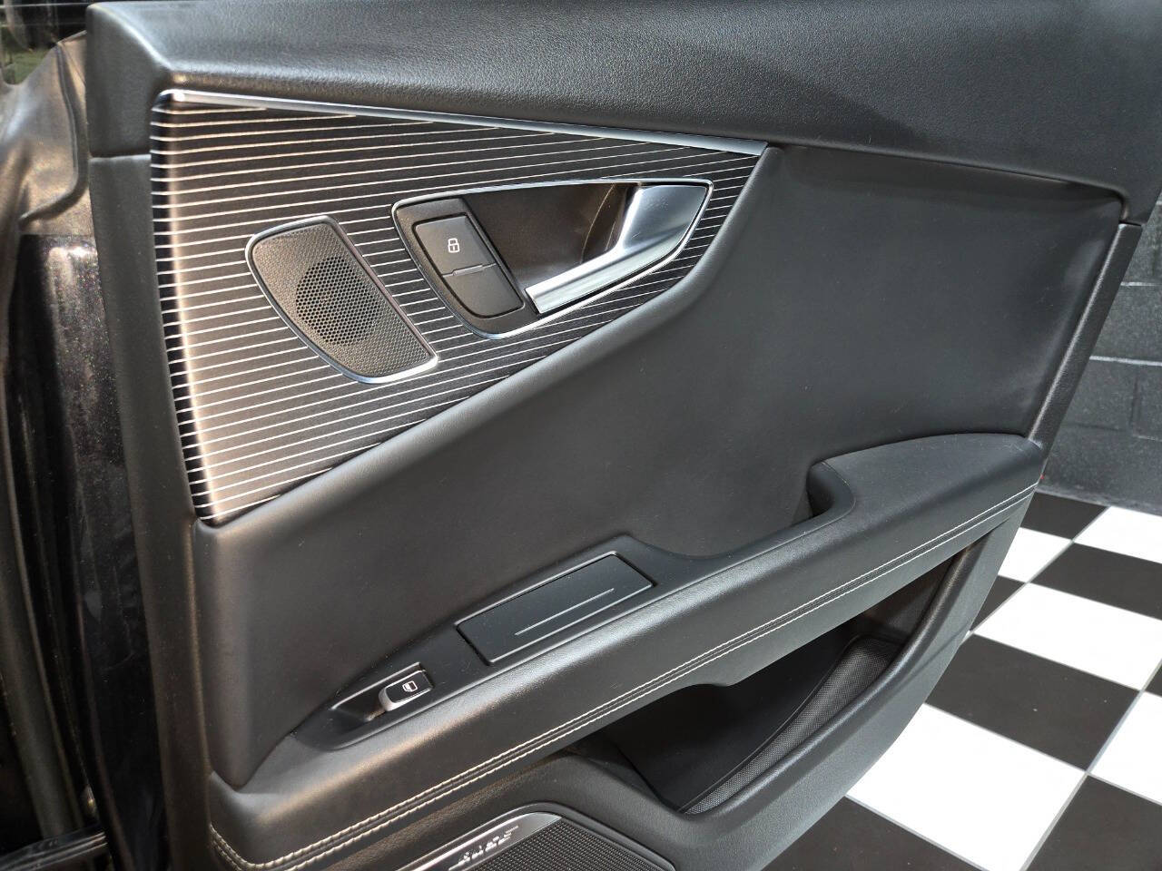 2014 Audi S7 58